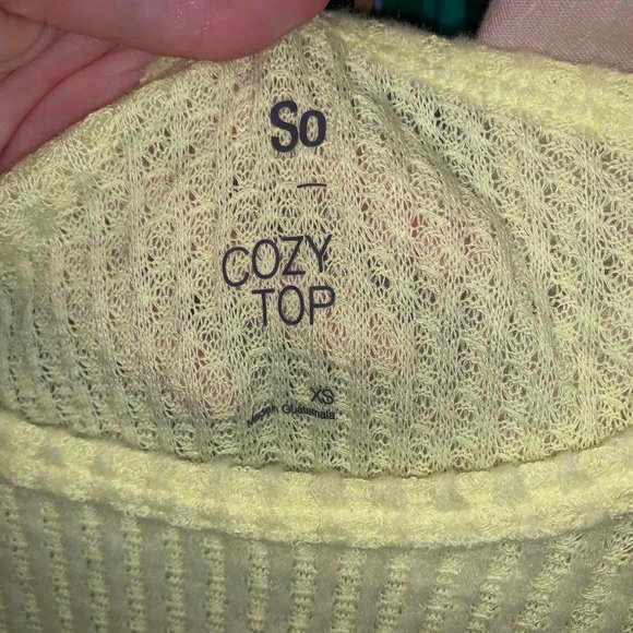 So Cozy top. Barely worn. Bright yellow. See last photo for accurate color. - Picture 3 of 4
